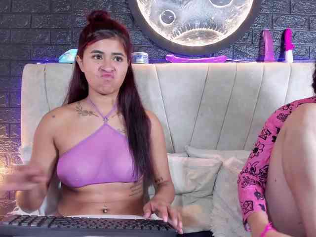lesbian-hard-69-1 Sex Cam Show