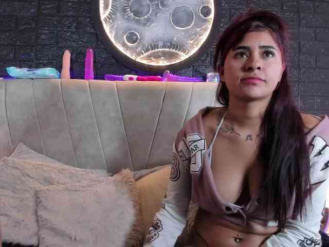 lesbian-hard-69-1 Sex Cam Show