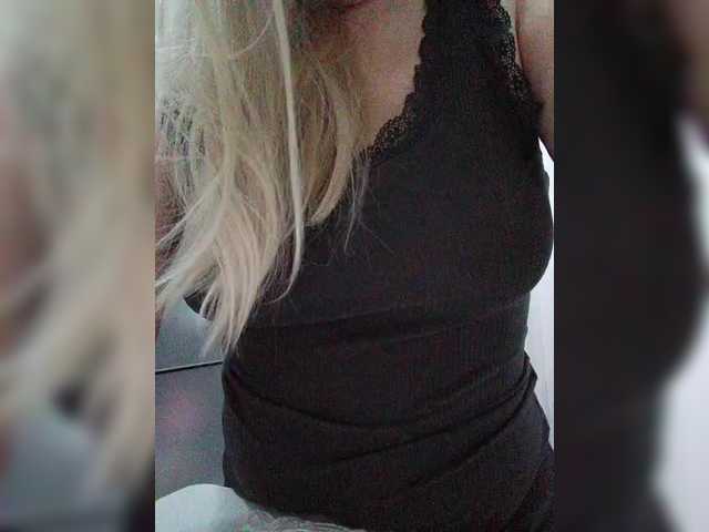 Tata42's BongaCams show and profile