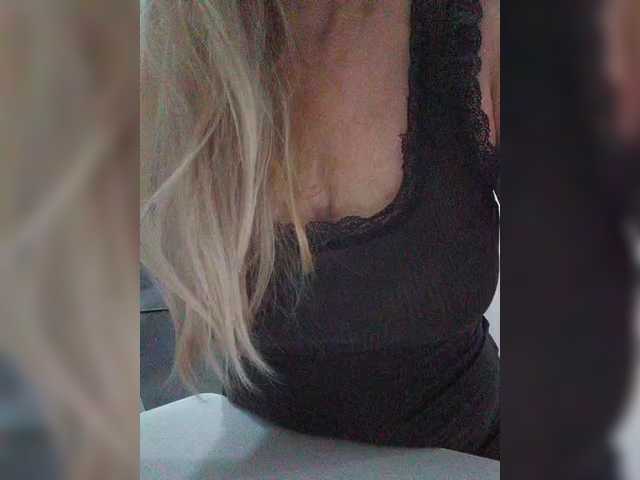 Tata42 live cam on BongaCams