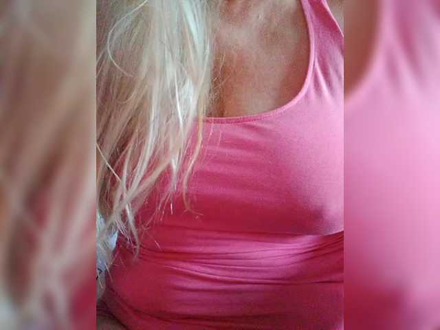 Tata42 live cam on BongaCams