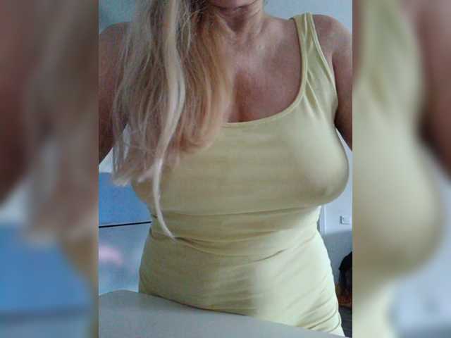 Tata42 live cam on BongaCams
