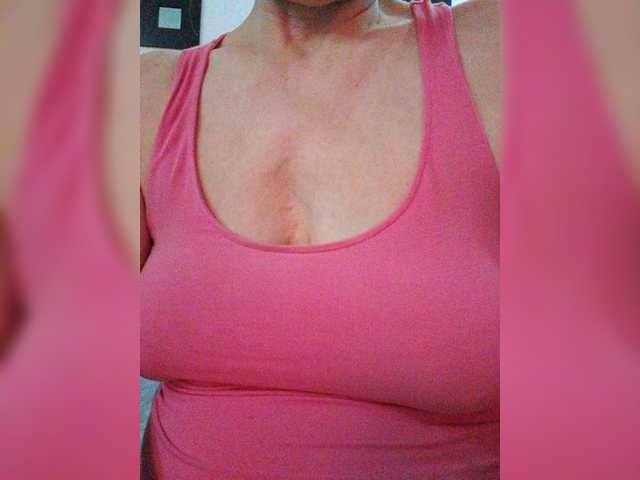 Tata42 live cam on BongaCams