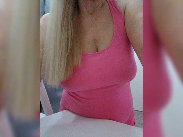 Tata42 live cam on BongaCams