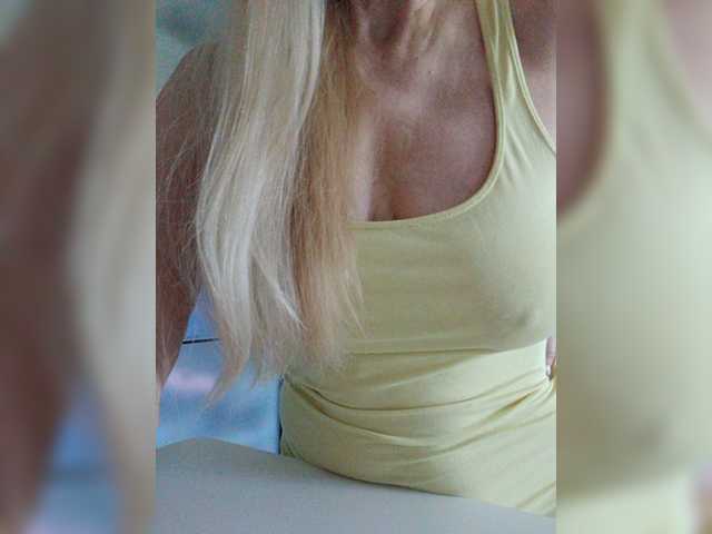 Tata42 live cam on BongaCams