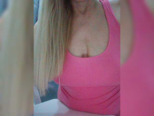 Tata42 live cam on BongaCams