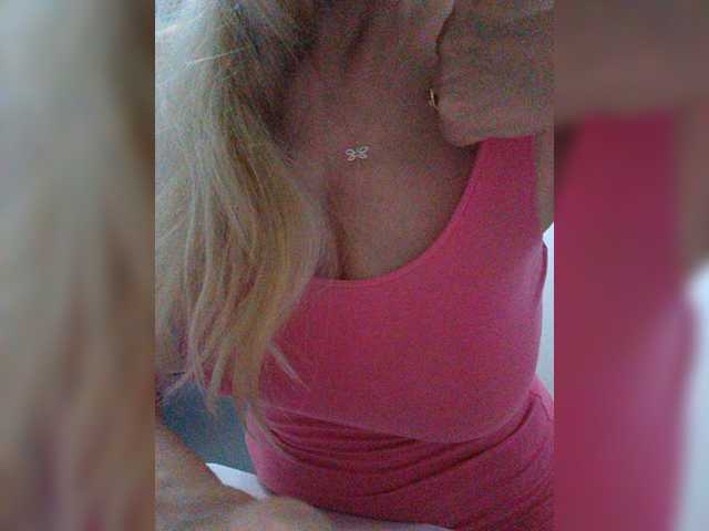 Tata42 live cam on BongaCams