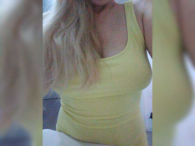 Tata42 live webcam show