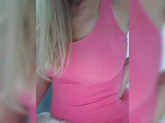 Tata42's BongaCams show and profile