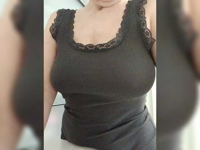 Tata42's BongaCams show and profile