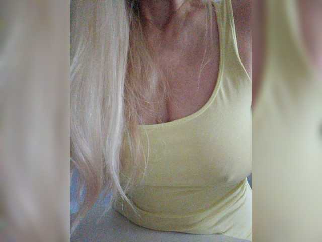 Tata42 live cam on BongaCams