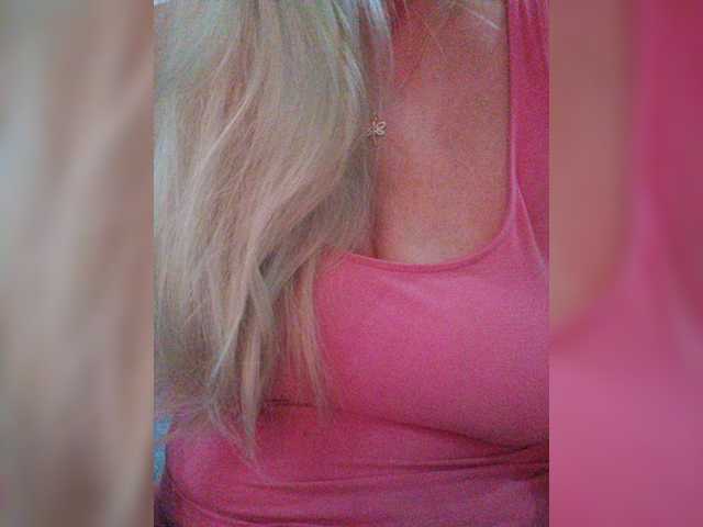 Tata42 live cam on BongaCams