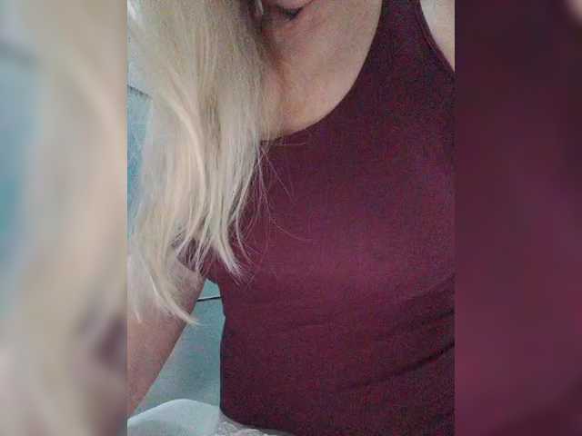 Tata42's BongaCams show and profile