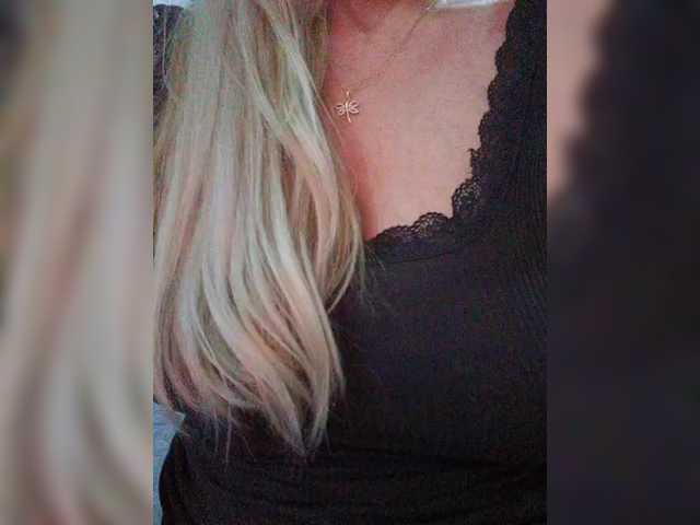 Tata42 live webcam show