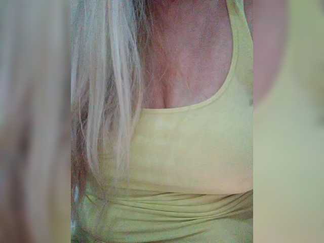 Tata42 live cam on BongaCams
