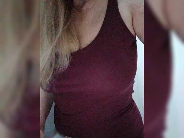 Tata42's BongaCams show and profile