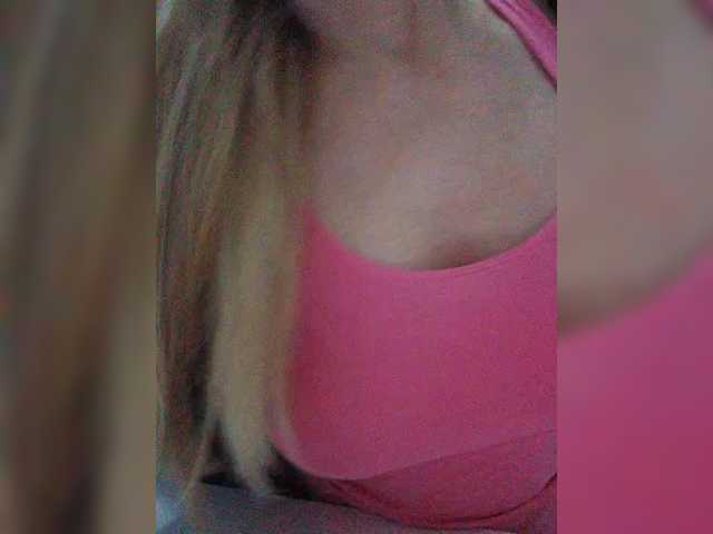 Tata42 live cam on BongaCams