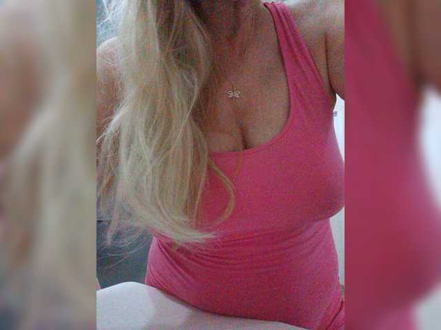 Tata42 live cam on BongaCams