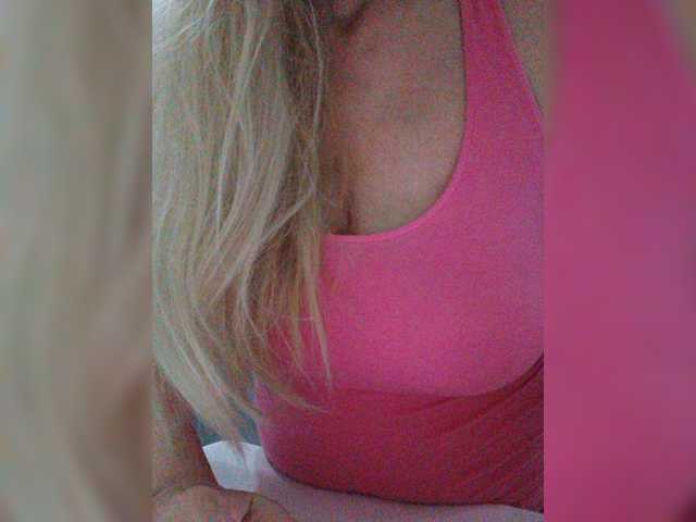 Tata42 live cam on BongaCams