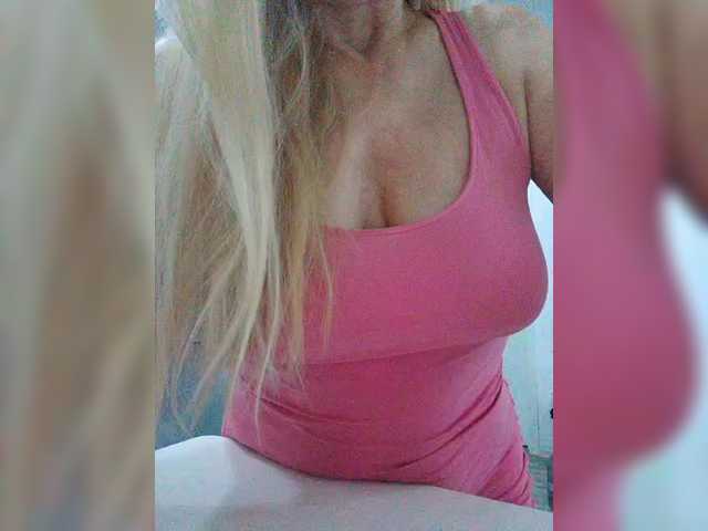 Tata42 live cam on BongaCams