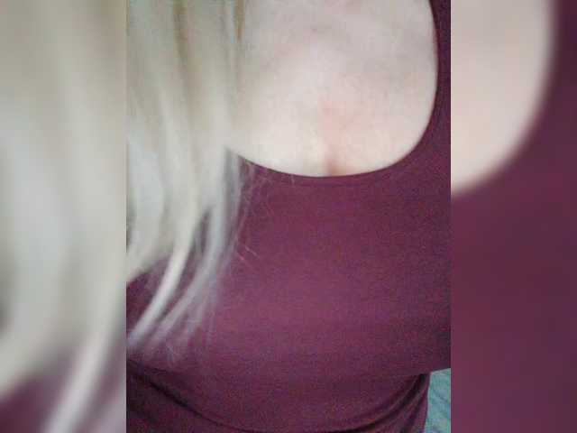 Tata42's BongaCams show and profile