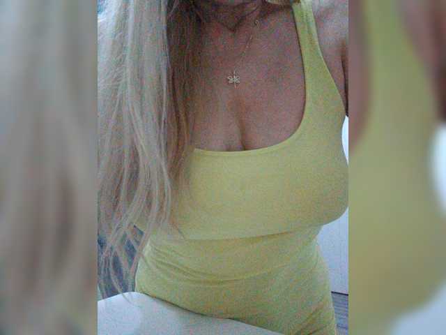 Tata42 live cam on BongaCams