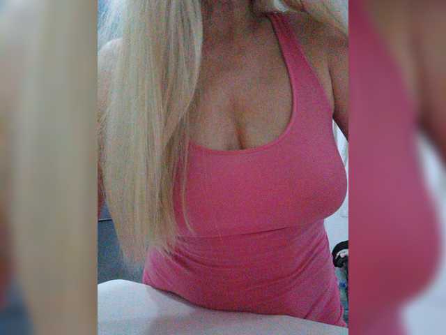 Tata42 live cam on BongaCams