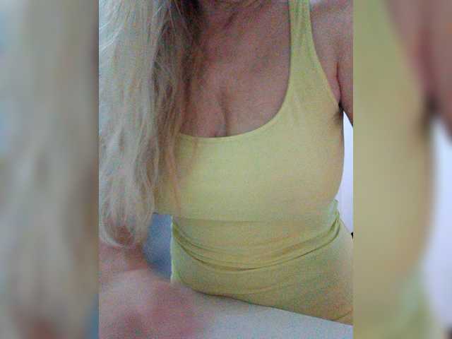 Tata42 live cam on BongaCams