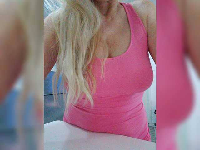 Tata42 live cam on BongaCams