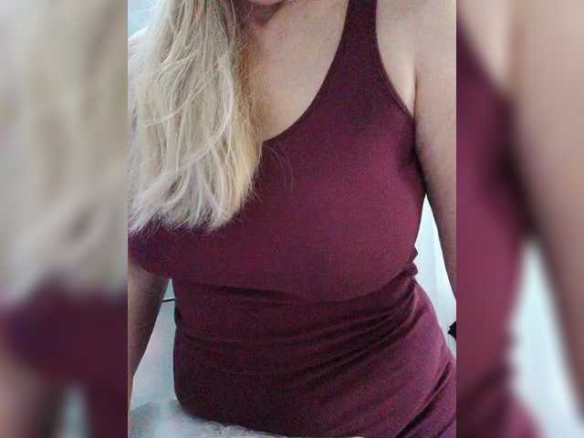 Tata42's BongaCams show and profile