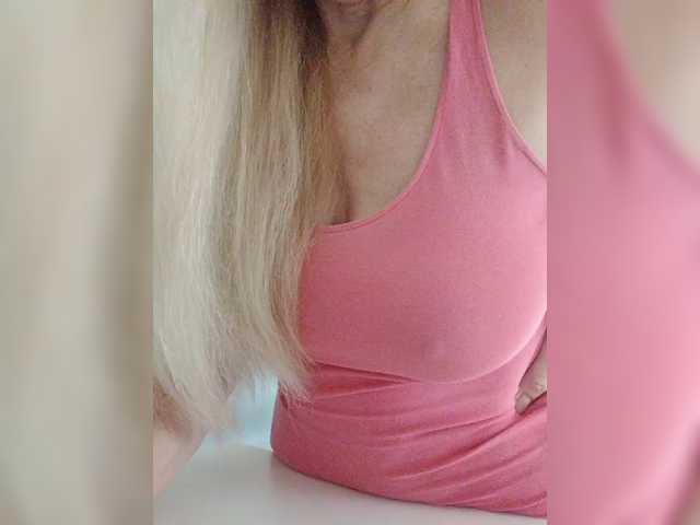 Tata42 live cam on BongaCams