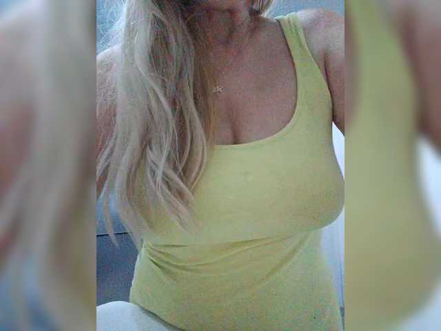 Tata42 live webcam show