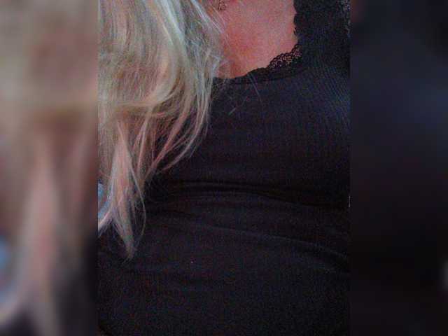 Tata42 live webcam show