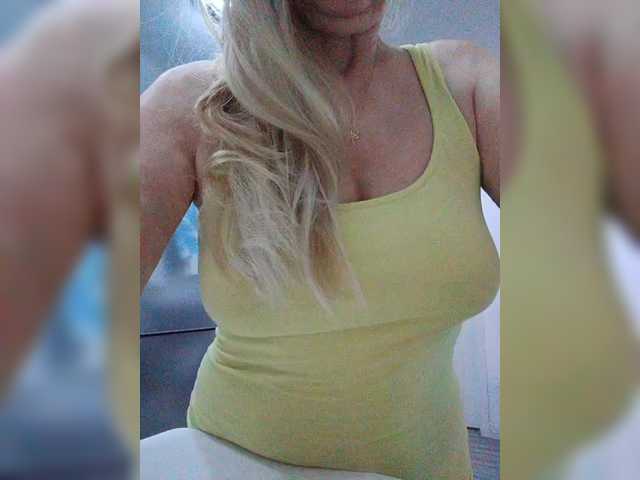 Tata42 live webcam show
