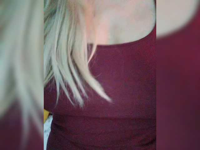 Tata42's BongaCams show and profile