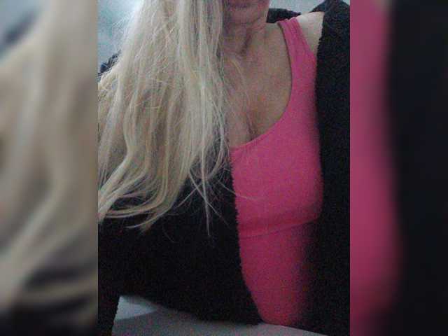 Tata42 live cam on BongaCams