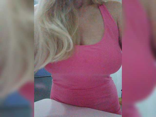 Tata42 live cam on BongaCams