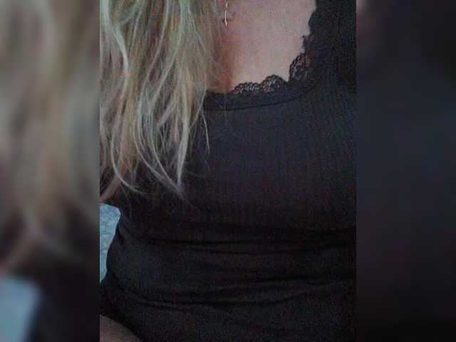 Tata42 live webcam show