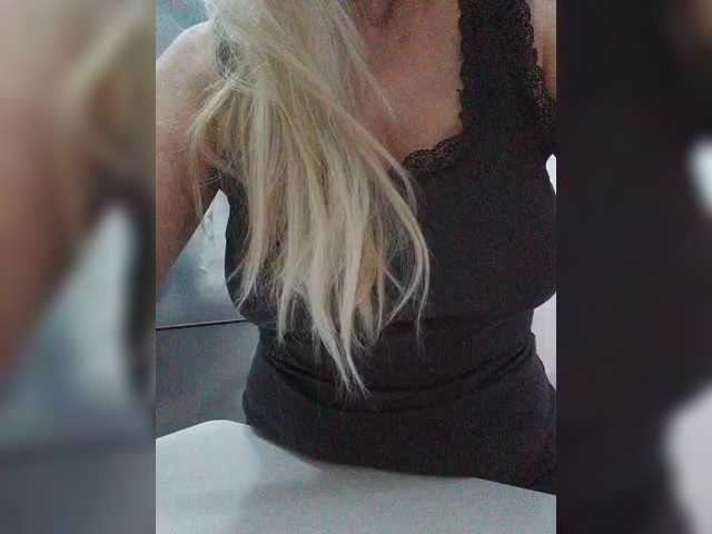 Tata42 live cam on BongaCams