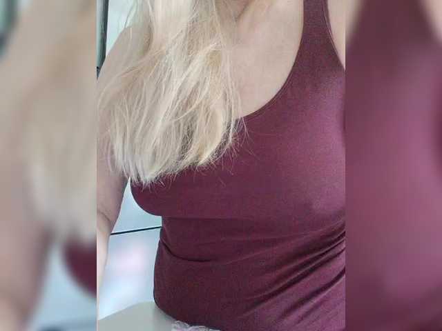 Tata42's BongaCams show and profile