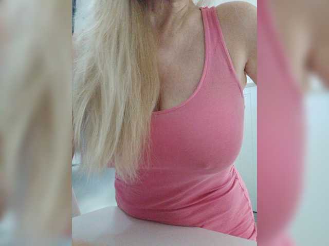 Tata42 live cam on BongaCams
