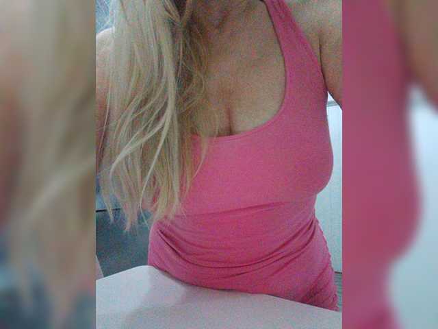 Tata42 live cam on BongaCams