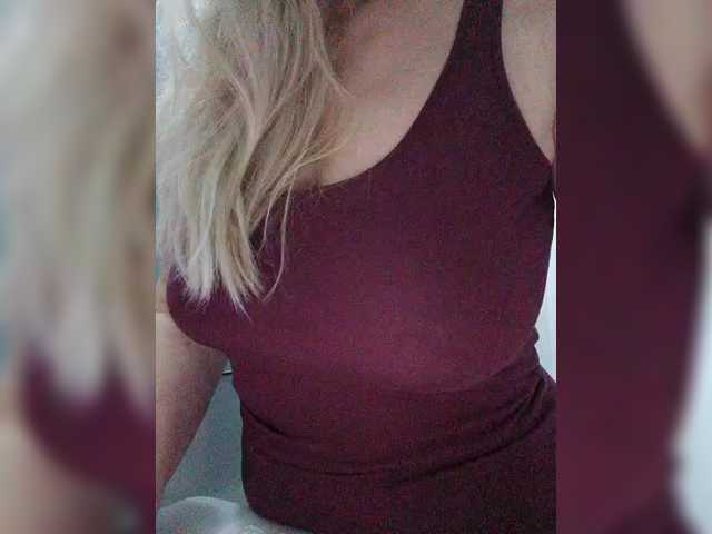 Tata42's BongaCams show and profile