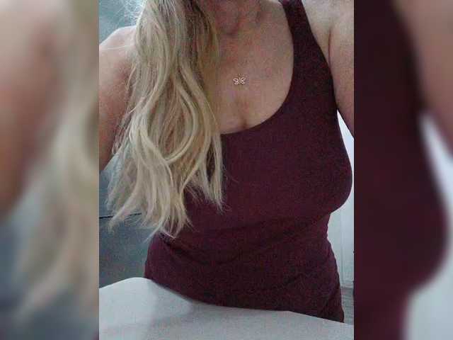 Tata42 live cam on BongaCams