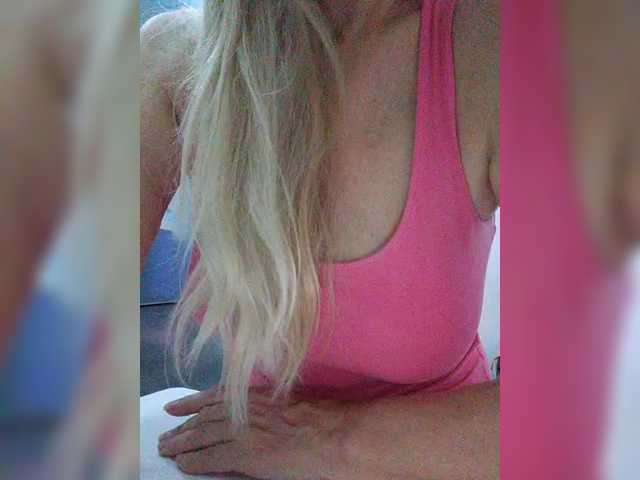 Tata42 live cam on BongaCams