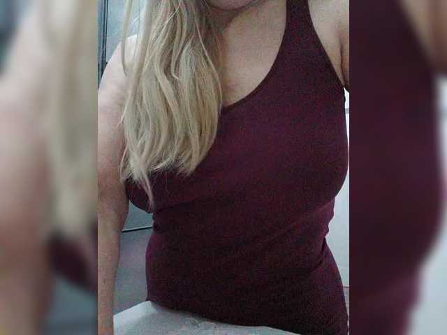 Tata42's BongaCams show and profile