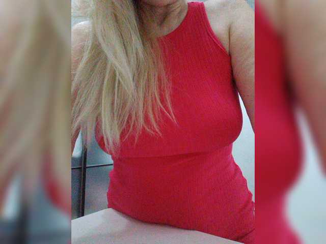 Tata42 live cam on BongaCams