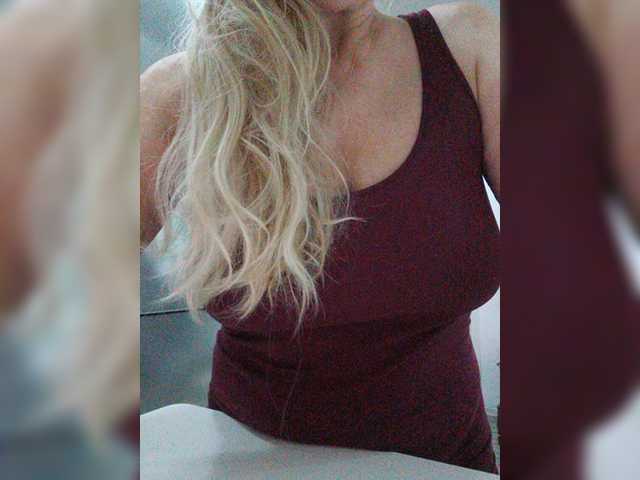 Tata42 live cam on BongaCams
