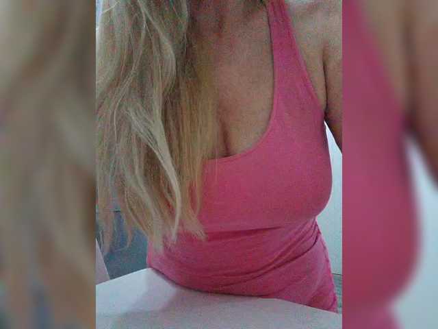 Tata42 live cam on BongaCams