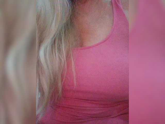 Tata42 live cam on BongaCams